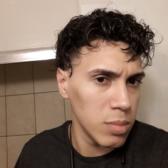 Meet your Posher, Juan - Picture 1 of 1